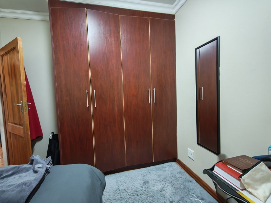 2 Bedroom Property for Sale in Kannoniers Park North West